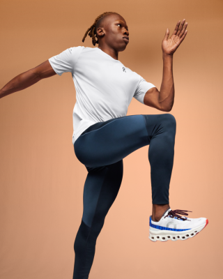 On Running hombres marina/mezclilla medias de rendimiento