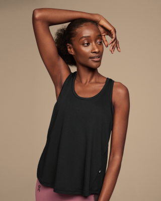 On Running mujer negro tanque de enfoque