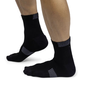 On Runningnegro/negro Calcetín medio ultraligero